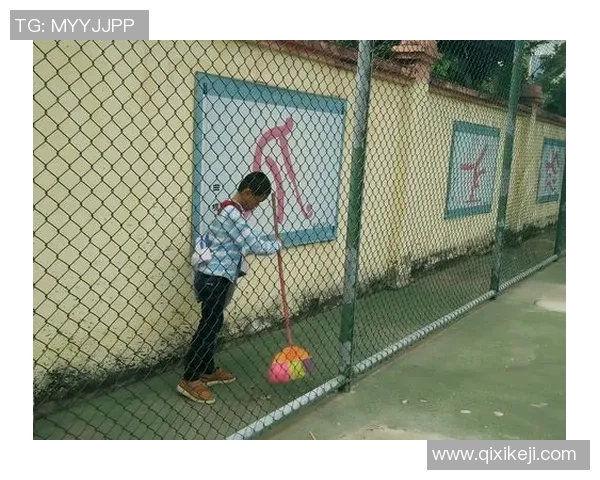 保洁足球：让清洁与运动结合，提升社区环境与健康意识