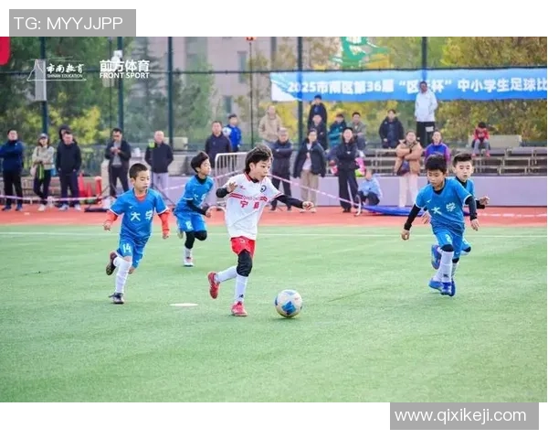 赵某某足球：从青涩少年到职业球员的奋斗历程与梦想追逐